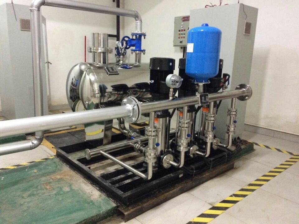 管網(wǎng)疊壓供水設備是怎么回事